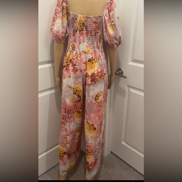 Jumpsuits - Picture 4 of 4